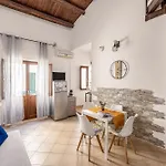 Lägenhet Sofia's Loft Incantevole Con Terrazza Privata